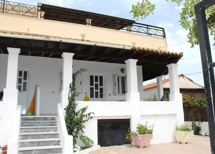 Pantelis Apartments